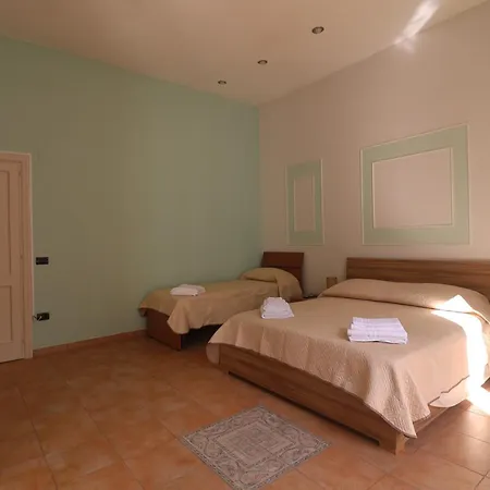 Garibaldi 101 Bed and breakfast